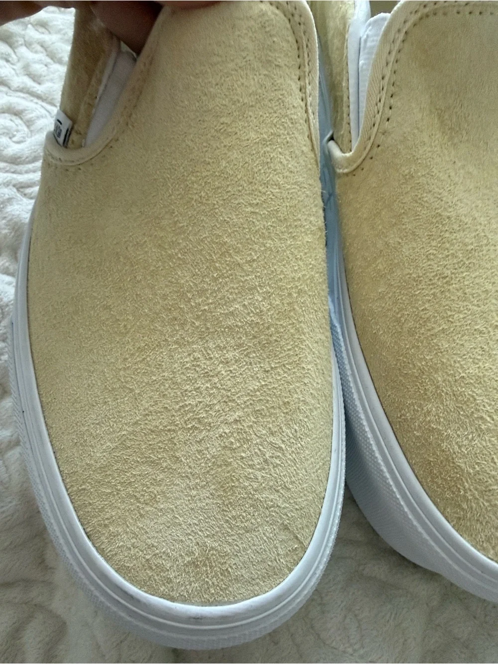Vans Platform Slip-On in Soft Yellow suede like fabric. Unisex!